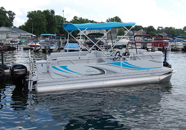 Pontoon boat ready to load at Pine Lake Marina